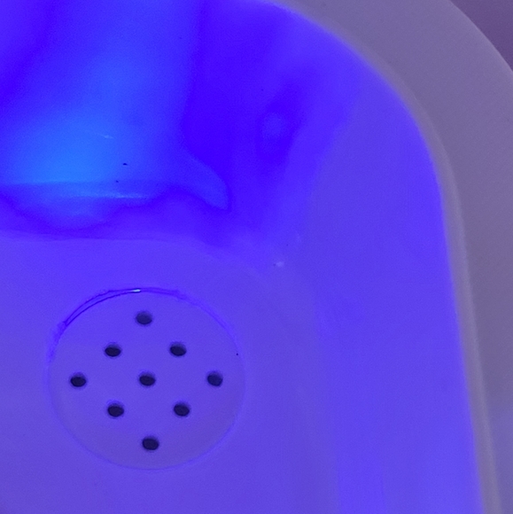 NEW, STERILIZE/ AROMATHERAPY/ CHARGER - Picture 10 of 16